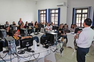 Read more about the article Educação de Piratuba segue com o trabalho de aperfeiçoamento dos profissionais