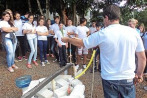 Read more about the article Alunos de Itá visitam escola no interior de Piratuba
