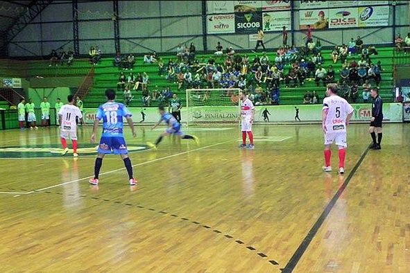 You are currently viewing Piratuba estreia com empate na Primeira Divisão do Catarinense de Futsal