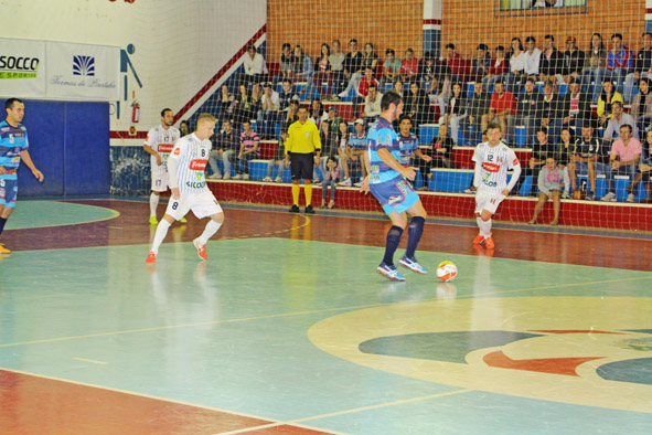 You are currently viewing Termas de Piratuba Futsal perde em casa para o líder do Catarinense