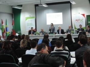 Read more about the article Fiscais municipais participam de Workshop com o Ministério Público