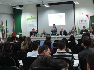 You are currently viewing Fiscais municipais participam de Workshop com o Ministério Público