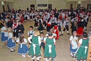 Read more about the article Terceira “Noite Alemã” de Piratuba reúne grupos folclóricos da região