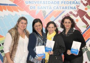 Read more about the article Educadoras têm artigos publicados em livro da UFSC