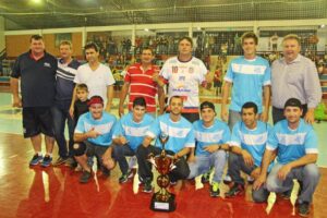 Read more about the article Dorini Supermercado “A” é bicampeão do Municipal de Futsal de Piratuba