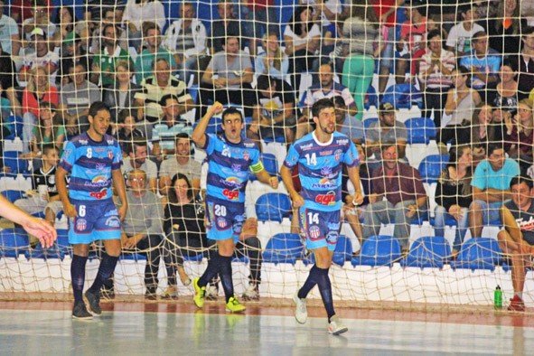 You are currently viewing Piratuba conquista a primeira vitória no Estadual de Futsal