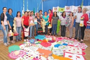Read more about the article Mulheres apresentam resultado de curso realizado em Piratuba