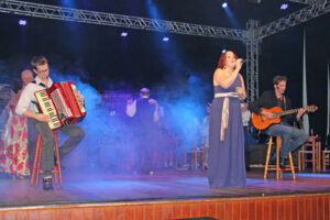Read more about the article Festival da Terceira Idade inicia com espetáculo da “casa” em Piratuba