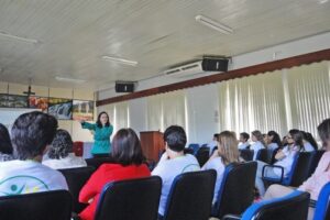 Read more about the article Piratuba mostra experiências do PNAIC em seminário intermunicipal