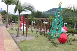 Read more about the article Piratuba faz o acendimento das luzes de Natal no dia 03 de dezembro