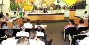 Read more about the article Prefeito em exercício participa da abertura das sessões no Legislativo