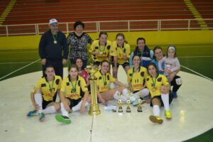 Read more about the article Rui Barbosa conquista título do Municipal de Futsal Feminino
