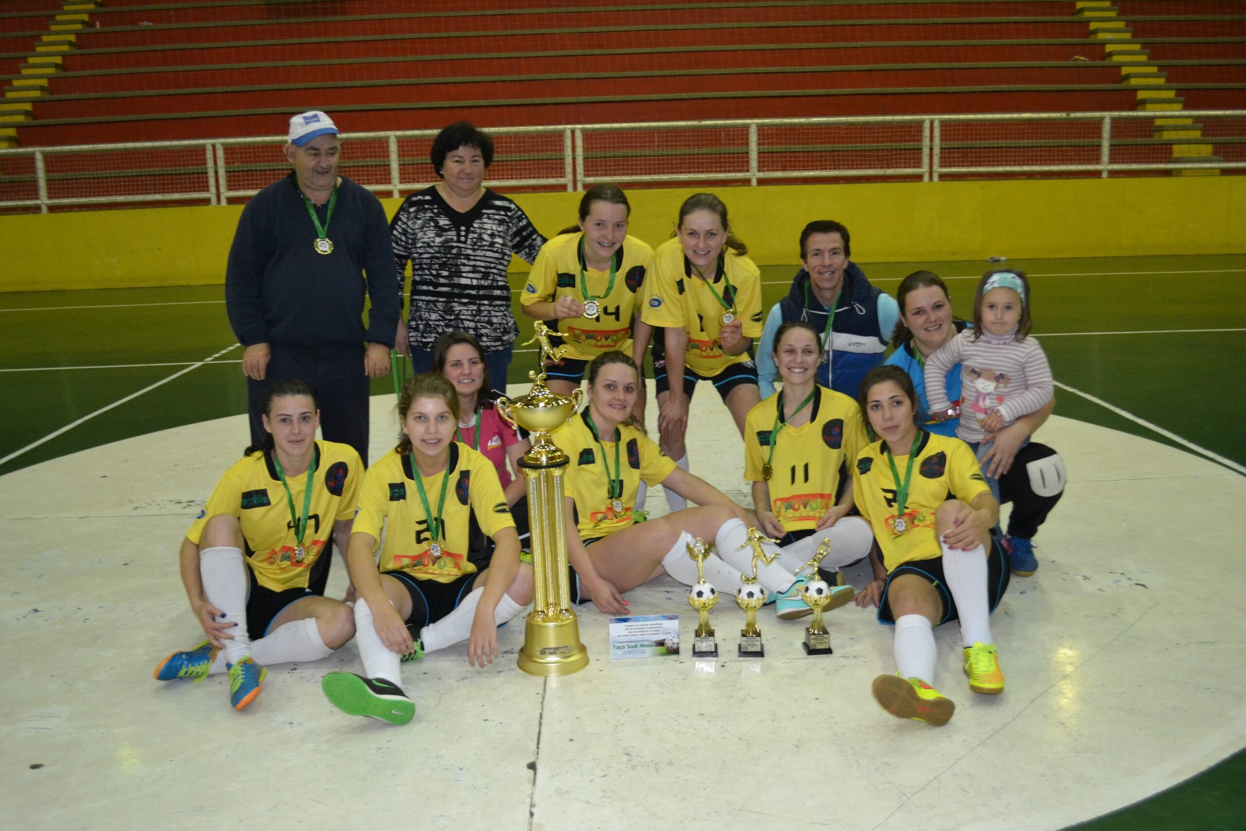 You are currently viewing Rui Barbosa conquista título do Municipal de Futsal Feminino