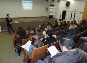 Read more about the article Seminário de Nutrição reuniu profissionais da região