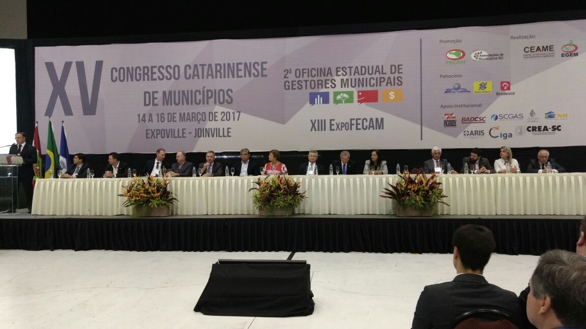 You are currently viewing Presidente da Amauc e Secretário Executivo participam do XV Congresso Catarinense de Municípios