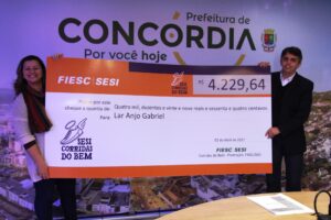 Read more about the article Prefeitura e FIESC/SESI oficializam repasse ao Lar Anjo Gabriel