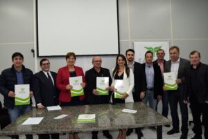 Read more about the article Acordo entre FECAM, FATMA e MPSC disponibiliza sistema de licenciamento aos municípios