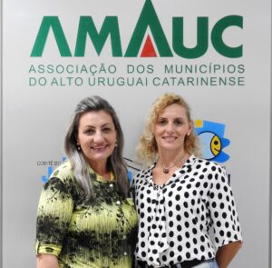 Read more about the article Colegiado de Educação da AMAUC elege nova diretoria