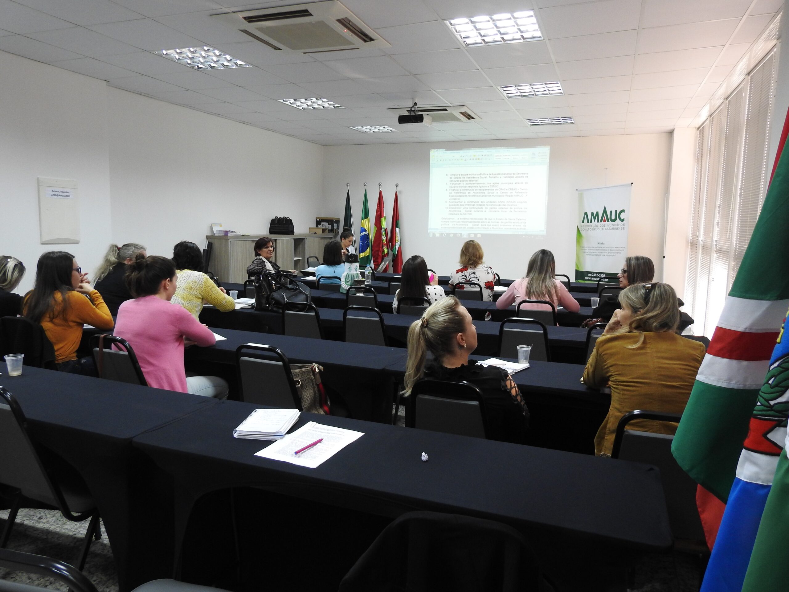 Read more about the article Demandas da Assistência Social são tratadas em reunião