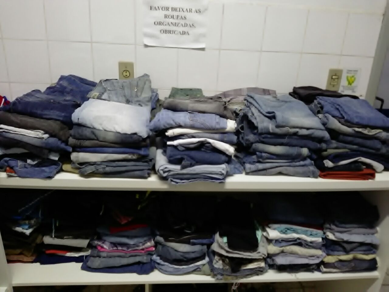 You are currently viewing CRAS beneficia famílias com doação de roupas