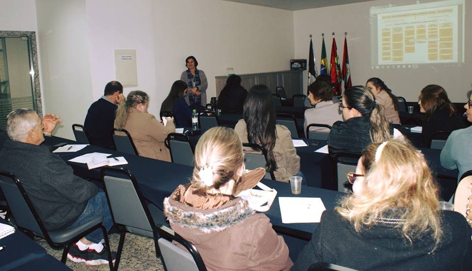 You are currently viewing Reunião trata sobre a Política da Pessoa Idosa