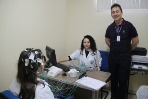 Read more about the article Piratuba implanta sistema de exames de ELETROENCEFALOGRAMA e MAPEAMENTO CEREBRAL