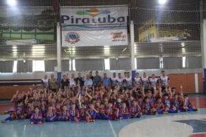 Read more about the article Surpresa especial para os alunos das Escolinhas Desportivas de Piratuba no Dia das Crianças