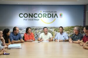 Read more about the article Edilson Massocco assume Administração Municipal