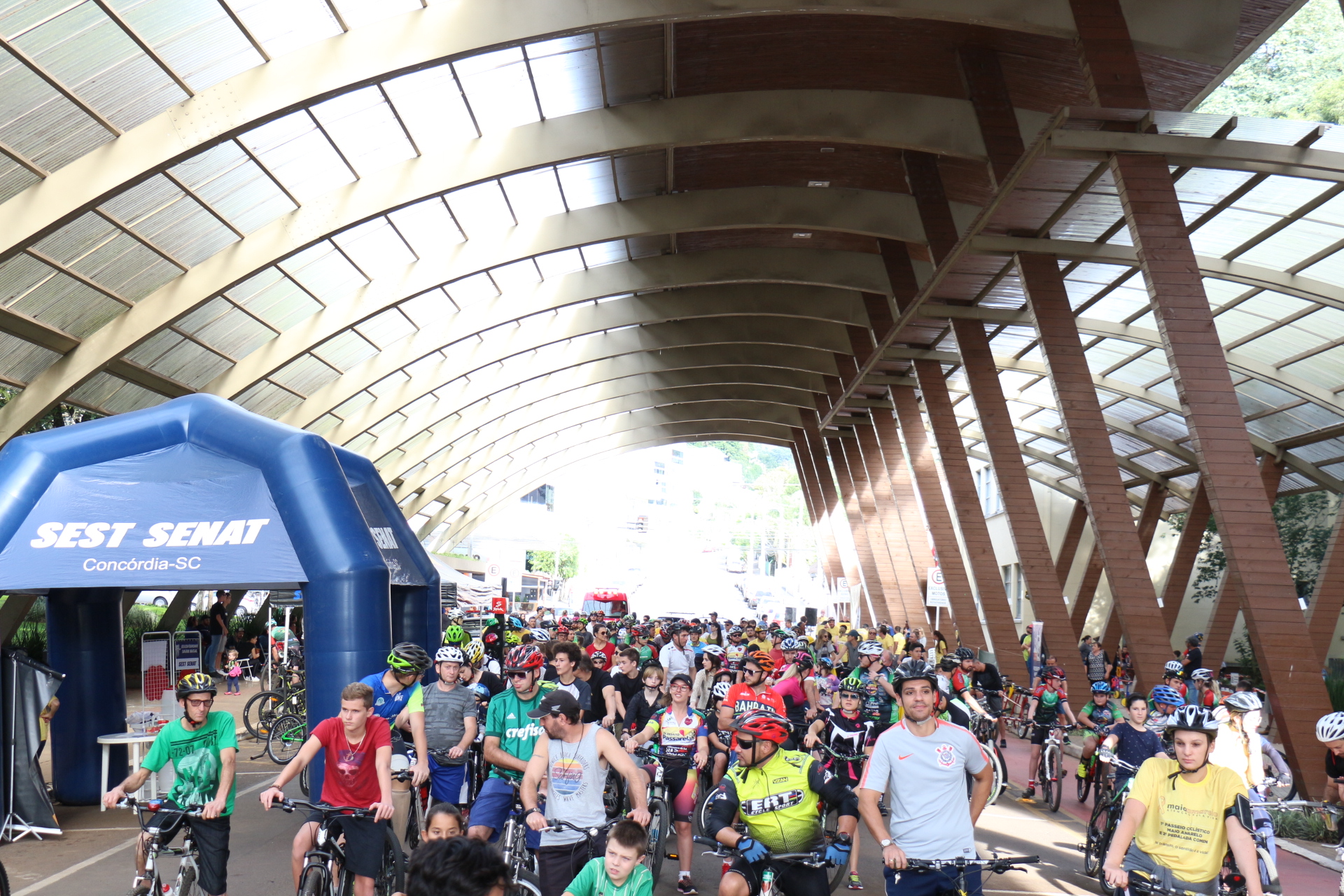 You are currently viewing Mais de 300 ciclistas no evento do Maio Amarelo