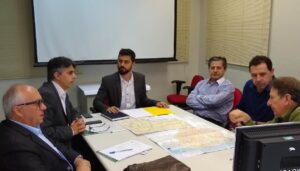 Read more about the article Prefeitos participam de reunião com o Governo do Estado para tratar sobre o Projeto Recuperar