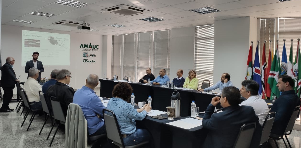 You are currently viewing Projeto de Recuperação de Rodovias em pauta na Assembleia conjunta da AMAUC e Consórcio Lambari