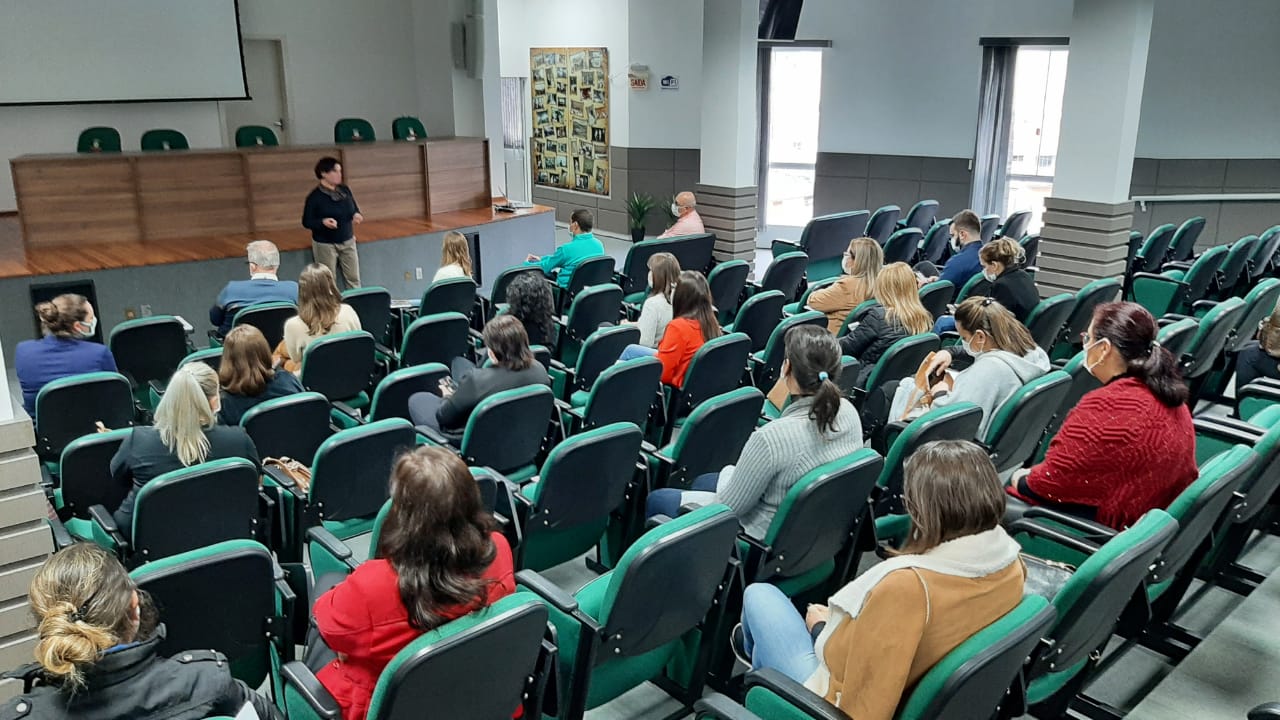 You are currently viewing Colegiado de Assistência Social da Amauc, realizou reunião presencial ontem (11), na Câmara de Vereadores de Seara.