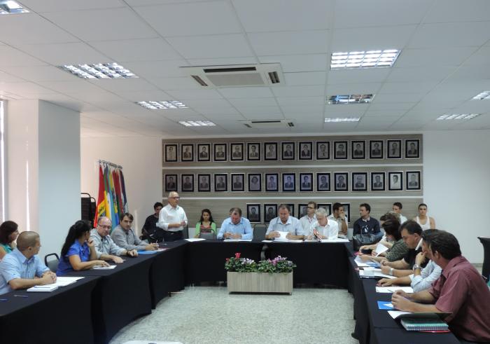 You are currently viewing PREFEITOS DA REGIÃO ESTÃO REUNIDOS NA SEDE DA AMAUC PARA ASSEMBLEIAS CONJUNTAS