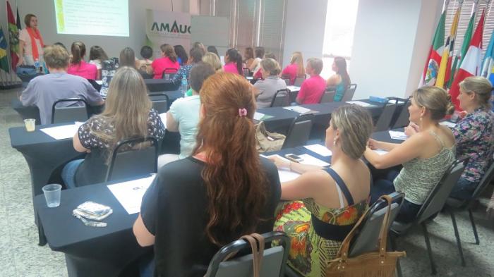 You are currently viewing AMAUC oferece curso gratuito