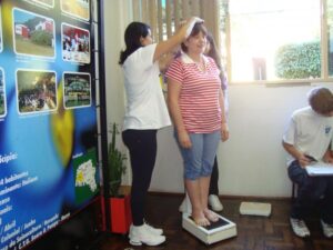 Read more about the article Escola realiza calcúlos de índice de massa corporal