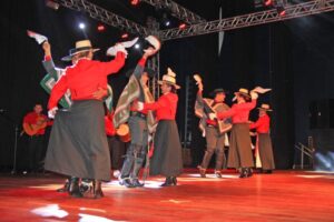 Read more about the article Grupo chileno se apresenta no Festival de Dança de Piratuba
