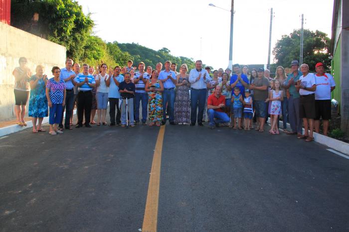 You are currently viewing Prefeitura inaugura mais uma pavimentação em Piratuba