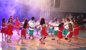 Read more about the article Noite cultural encerra atividades do ano em Xavantina