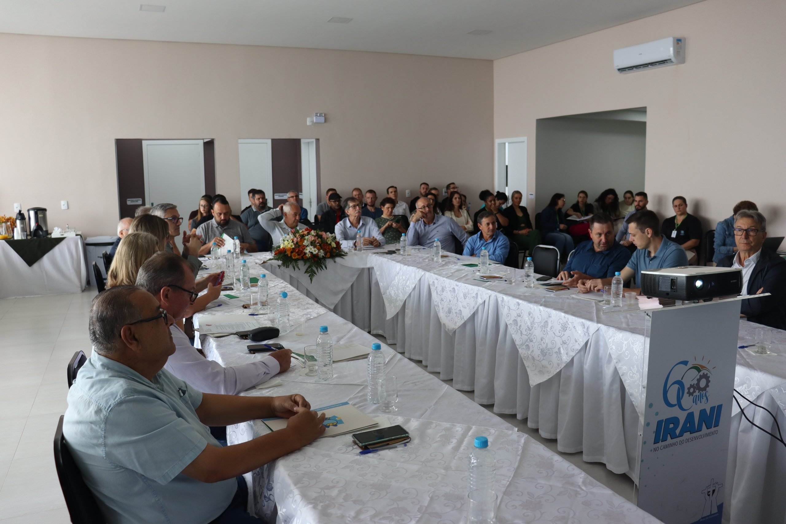 You are currently viewing Assembleia define presidentes da Amauc, CIS e Consórcio Lambari para 2024