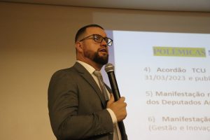 Read more about the article Egem e Amauc promovem capacitação sobre a nova Lei de Licitações